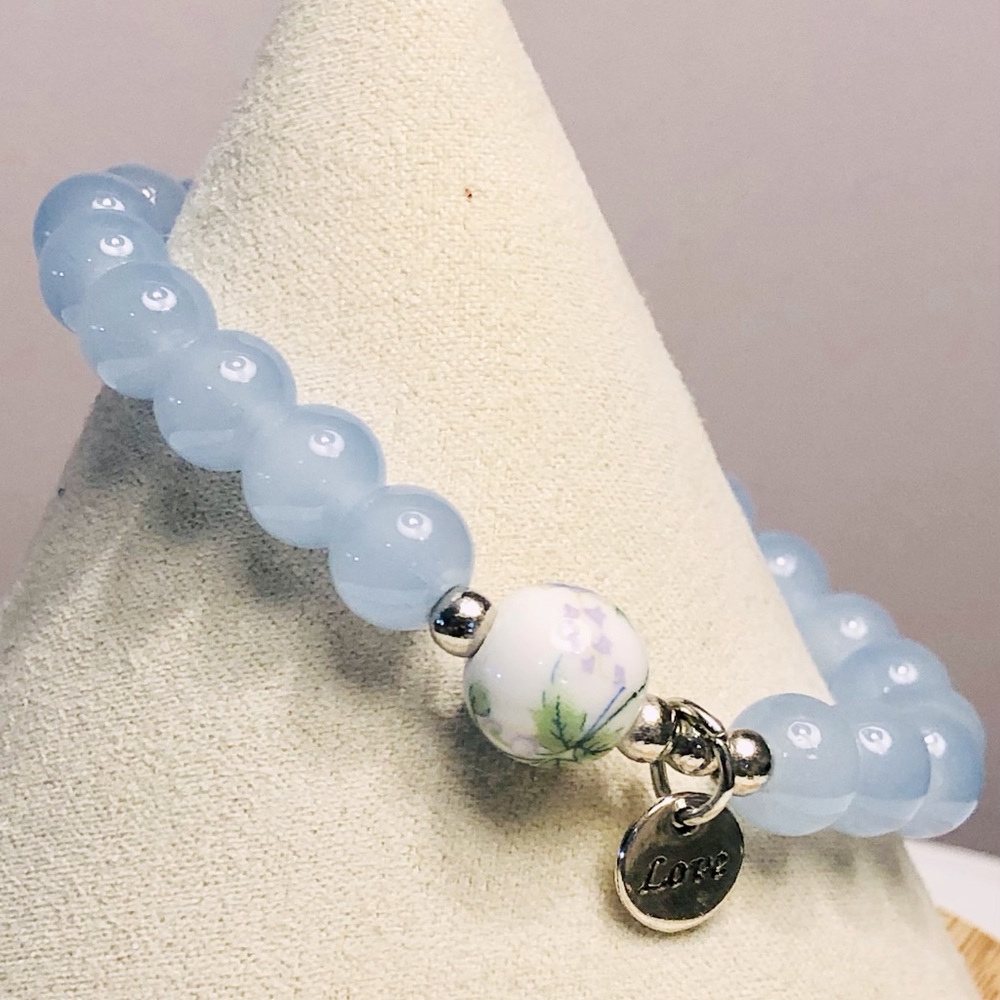Elastic Blue Bracelet Love Charm Stackable New Adjustable Stretch - Picture 1 of 6